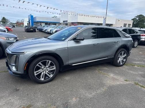 2024 Cadillac LYRIQ Tech