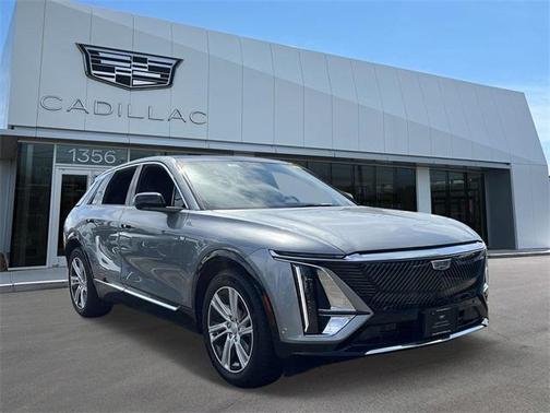 2024 Cadillac LYRIQ Tech