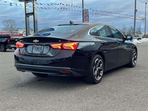 2022 Chevrolet Malibu LT