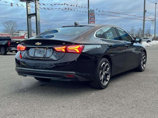 2022 Chevrolet Malibu LT