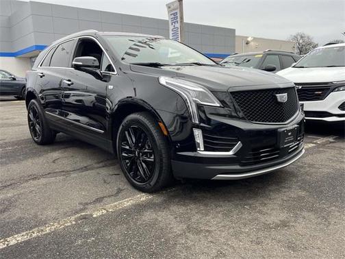 2022 Cadillac XT5 Premium Luxury