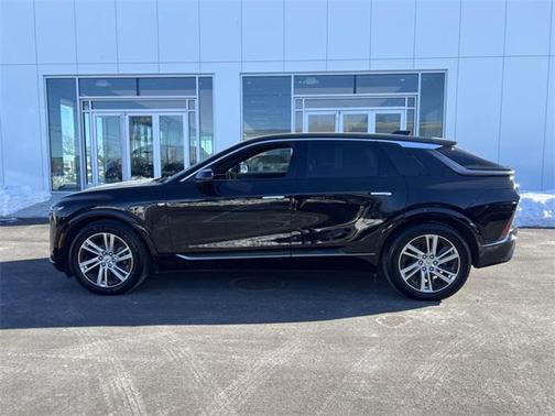 2024 Cadillac LYRIQ Tech