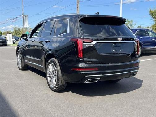 2025 Cadillac XT6 Premium Luxury AWD