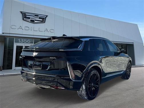 2024 Cadillac LYRIQ Tech