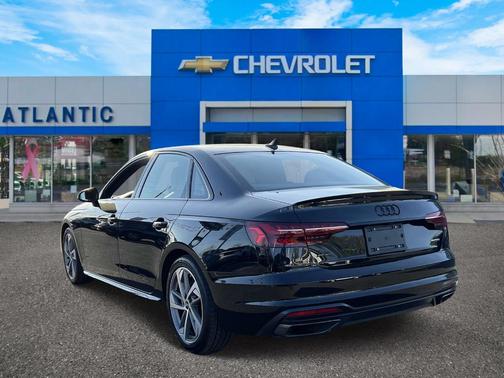 2024 Audi A4 45 S line quattro Premium