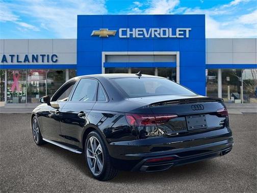 2024 Audi A4 45 S line quattro Premium