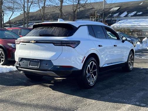 2025 Chevrolet Equinox EV LT