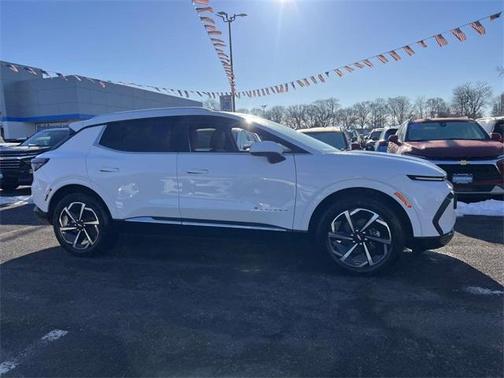 2025 Chevrolet Equinox EV LT