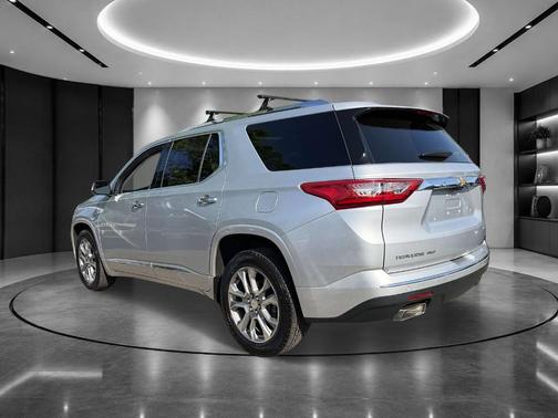 Silver Ice Metallic 2018 Chevrolet Traverse Premier