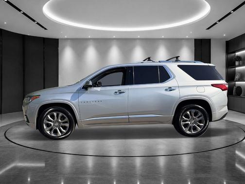 Silver Ice Metallic 2018 Chevrolet Traverse Premier