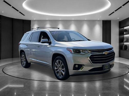 Silver Ice Metallic 2018 Chevrolet Traverse Premier