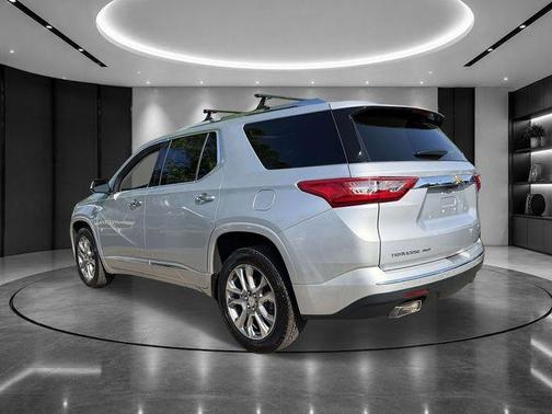 Silver Ice Metallic 2018 Chevrolet Traverse Premier