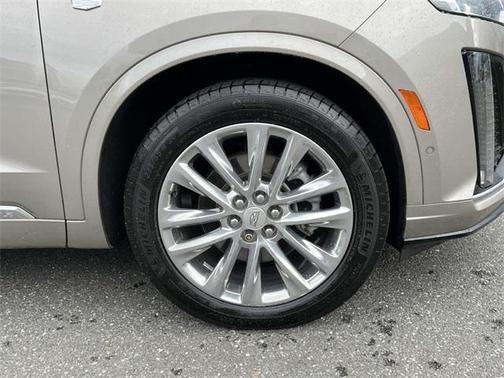 2022 Cadillac XT6 Premium Luxury AWD