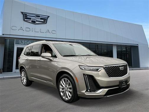 2022 Cadillac XT6 Premium Luxury AWD