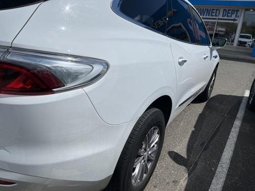 2022 Buick Enclave Essence
