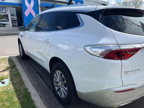 2022 Buick Enclave Essence