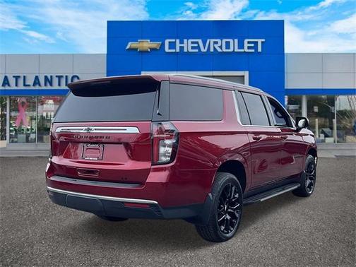 2022 Chevrolet Suburban LT