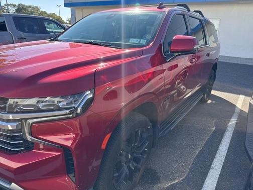 2022 Chevrolet Suburban LT