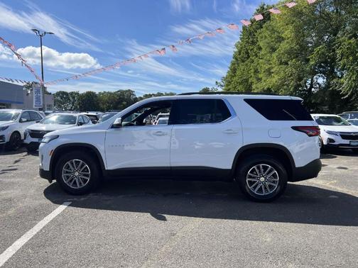 2022 Chevrolet Traverse LT Leather