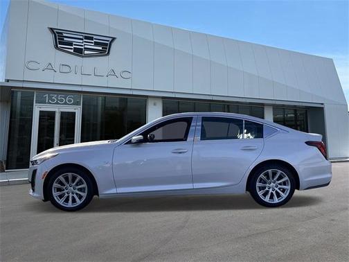 2022 Cadillac CT5 Luxury AWD