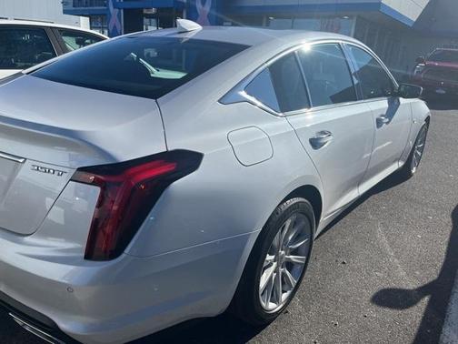 2022 Cadillac CT5 Luxury AWD