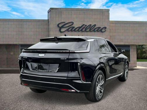 2023 Cadillac LYRIQ Luxury