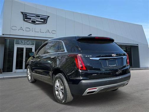 2022 Cadillac XT5 Premium Luxury