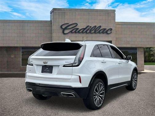2024 Cadillac XT4 Sport
