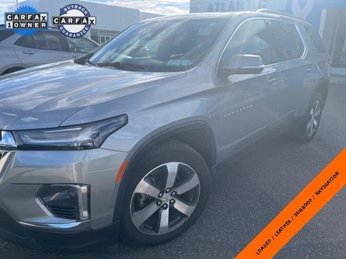 2023 Chevrolet Traverse LT Leather