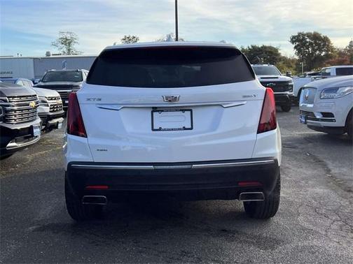 2023 Cadillac XT5 Luxury