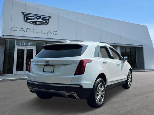 2022 Cadillac XT5 Premium Luxury