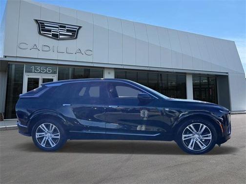 2024 Cadillac LYRIQ Tech