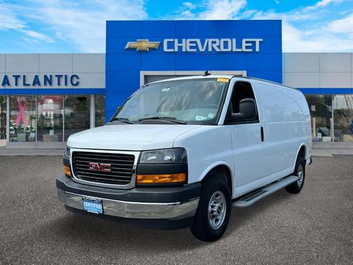 2023 GMC Savana 2500 Work Van
