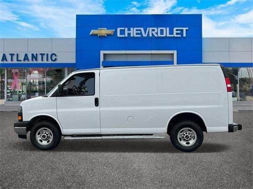 2023 GMC Savana 2500 Work Van