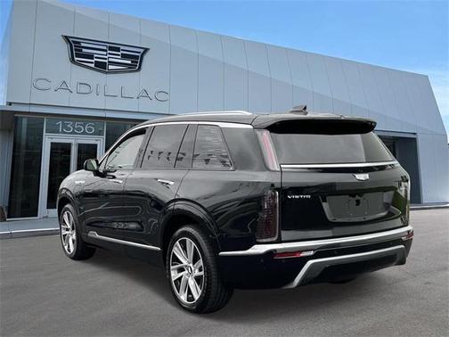 2026 Cadillac VISTIQ Luxury