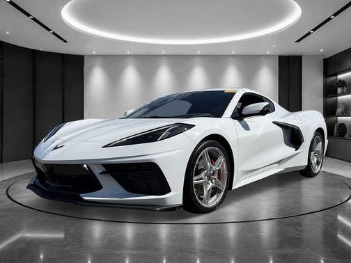 Arctic White 2025 Chevrolet Corvette Stingray w/1LT