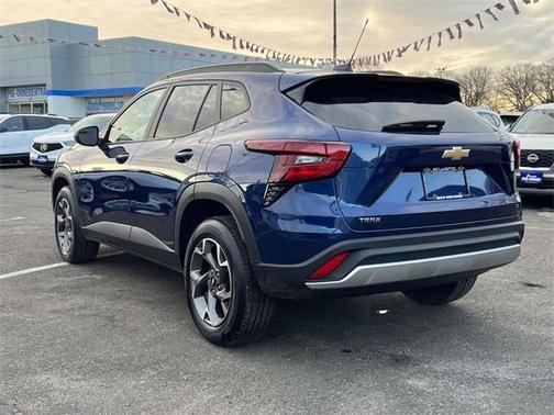 2024 Chevrolet Trax LT
