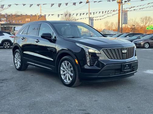2023 Cadillac XT4 Luxury