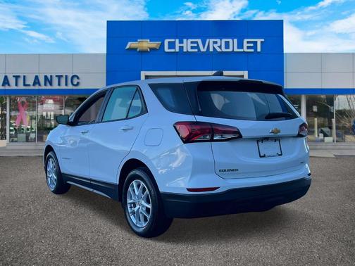 2023 Chevrolet Equinox LS