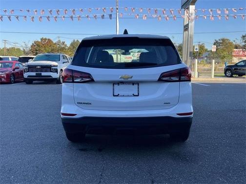 2023 Chevrolet Equinox LS
