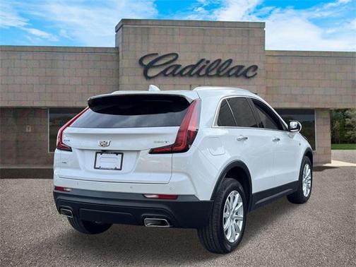 2022 Cadillac XT4 Luxury