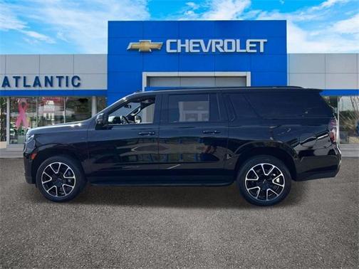 2023 Chevrolet Suburban RST