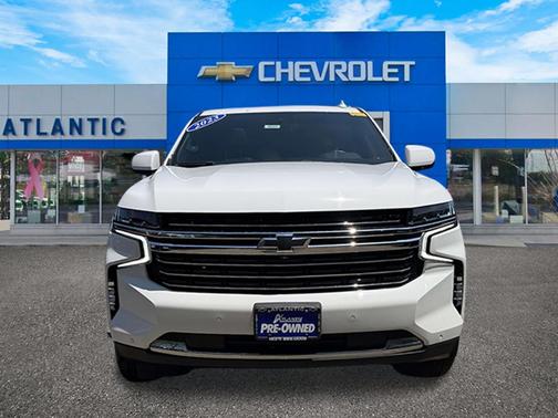Summit White 2023 Chevrolet Suburban LT