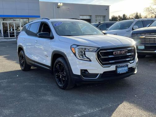 2022 GMC Terrain AT4