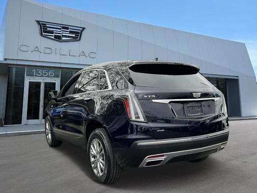 2022 Cadillac XT5 Premium Luxury