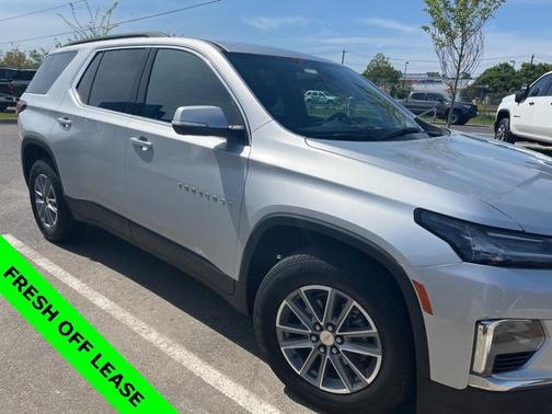 2022 Chevrolet Traverse LT Cloth
