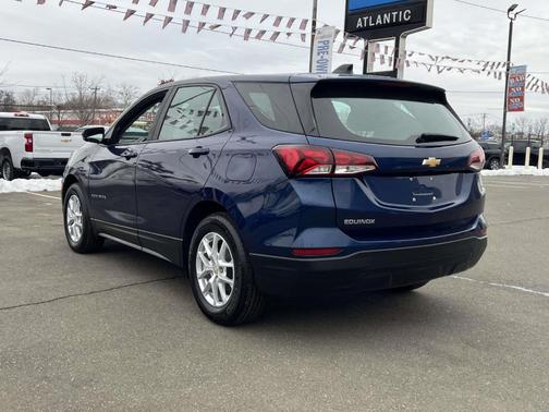 2023 Chevrolet Equinox LS