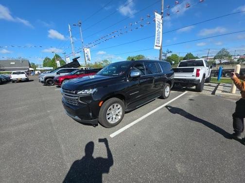 2023 Chevrolet Suburban Premier