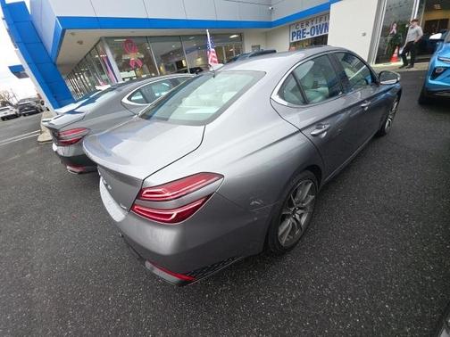 2025 Genesis G70 2.5T