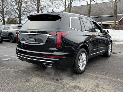 2024 Cadillac XT6 Luxury FWD